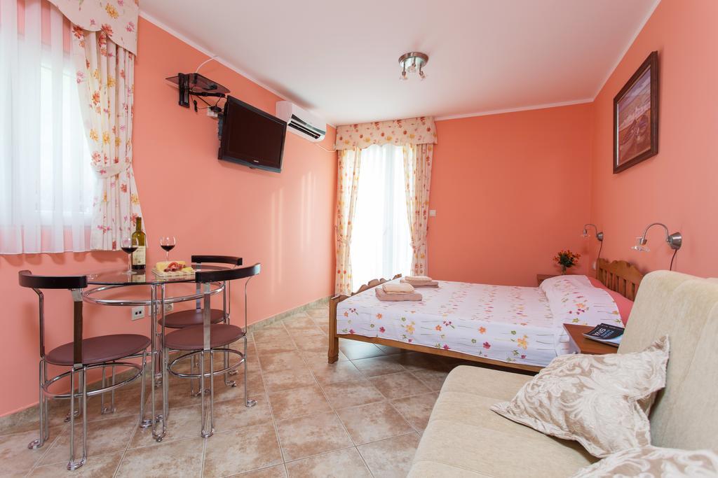 Djurovic Apartments Montenegro Котор Экстерьер фото