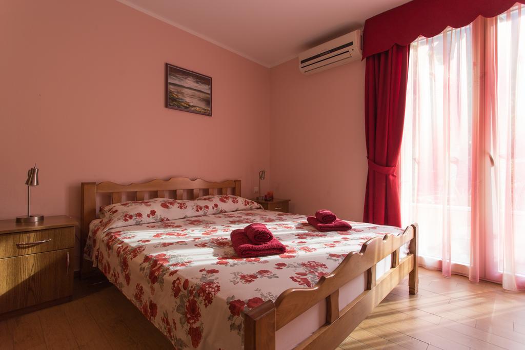 Djurovic Apartments Montenegro Котор Экстерьер фото