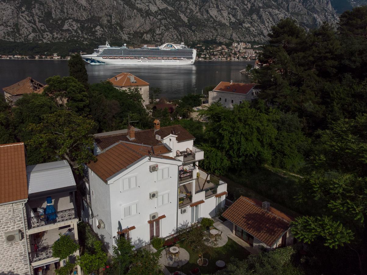 Djurovic Apartments Montenegro Котор Экстерьер фото